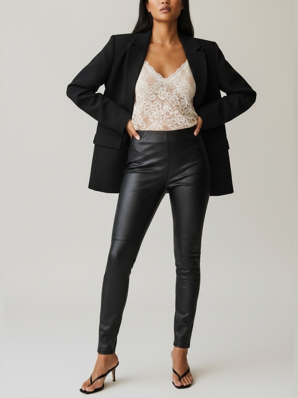 Reitman’s Black Faux Leather Leggings Ankle Zipper Pants Size XS